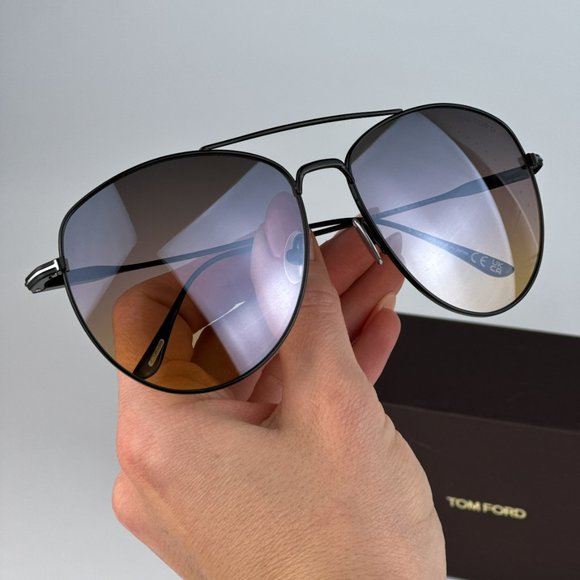 Tom Ford FT0784/S Milla 01C BRAND NEW Sunglasses Black Grey Mirror Pilot Unisex - Picture 3 of 15